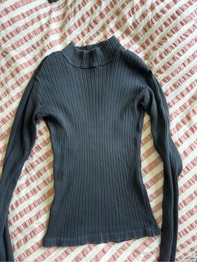 Brandy Melville black ribbed mock neck